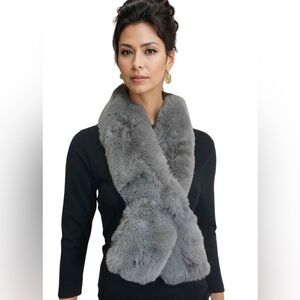 NWT Magic Scarf Company rabbit ball scarf